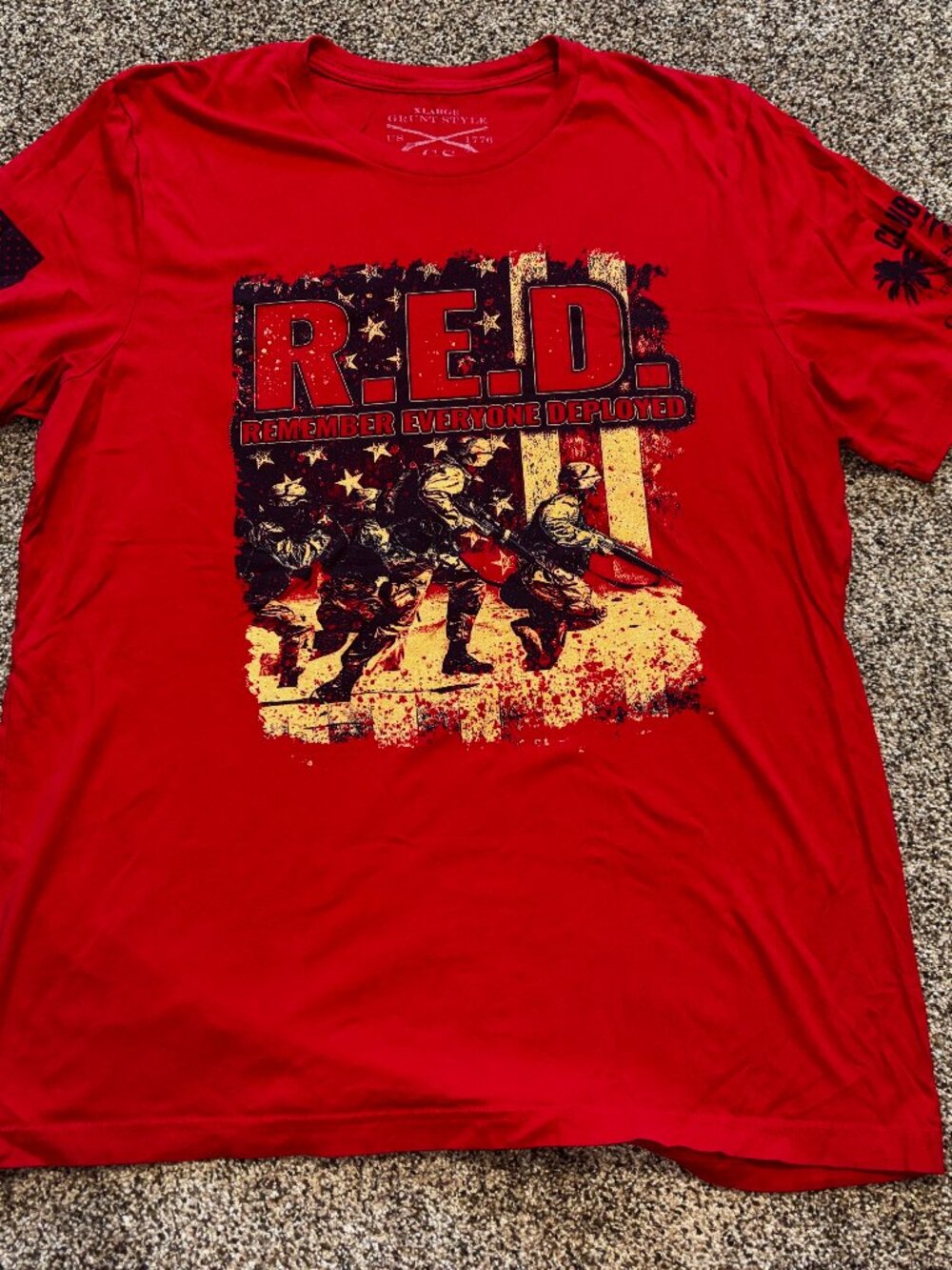 Grunt Style RED Remember Everyone Deployed Shirt Men's XL Red Military USA